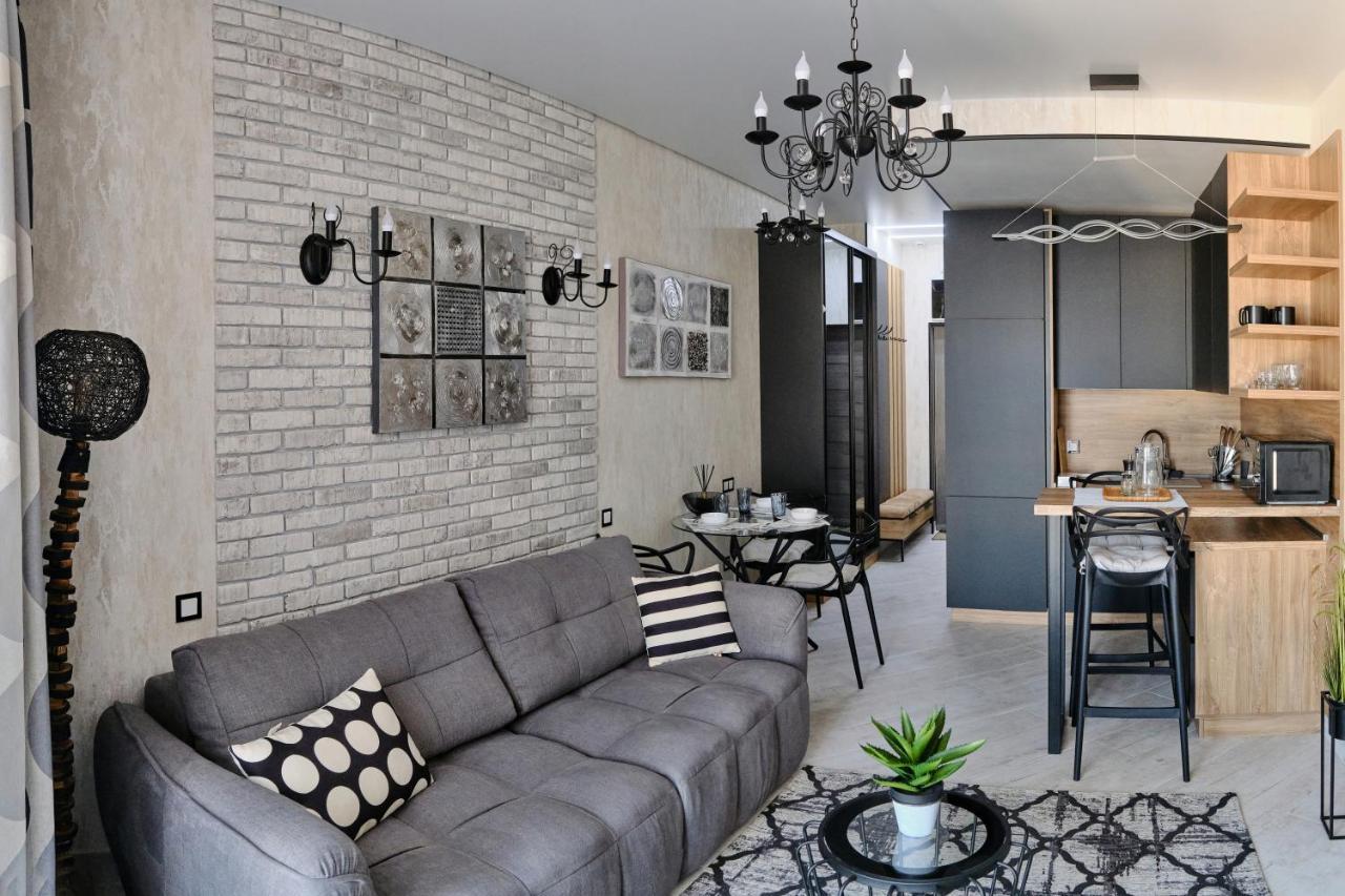 Luxury Apartments Sea View Julymia Odesa Exterior photo