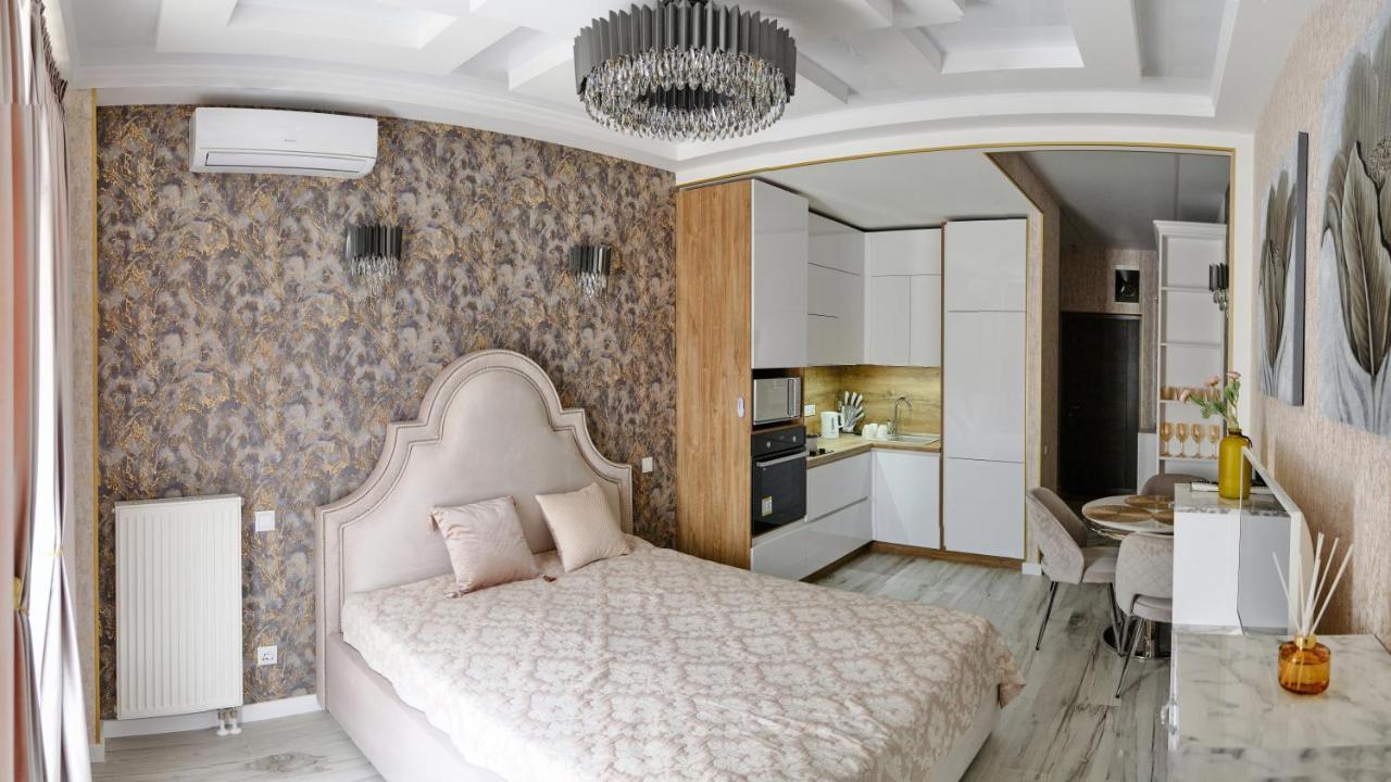 Luxury Apartments Sea View Julymia Odesa Exterior photo