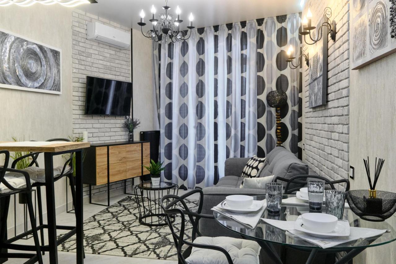 Luxury Apartments Sea View Julymia Odesa Exterior photo