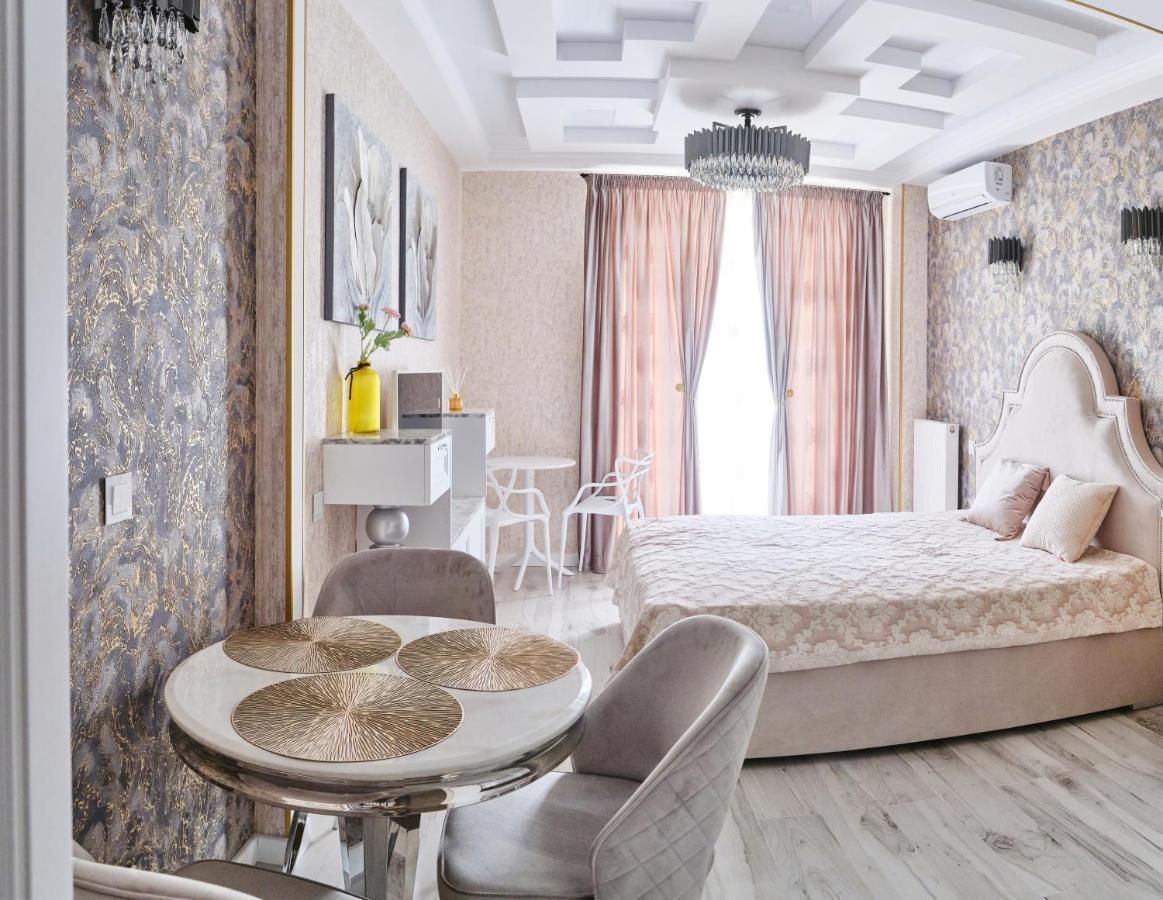 Luxury Apartments Sea View Julymia Odesa Exterior photo
